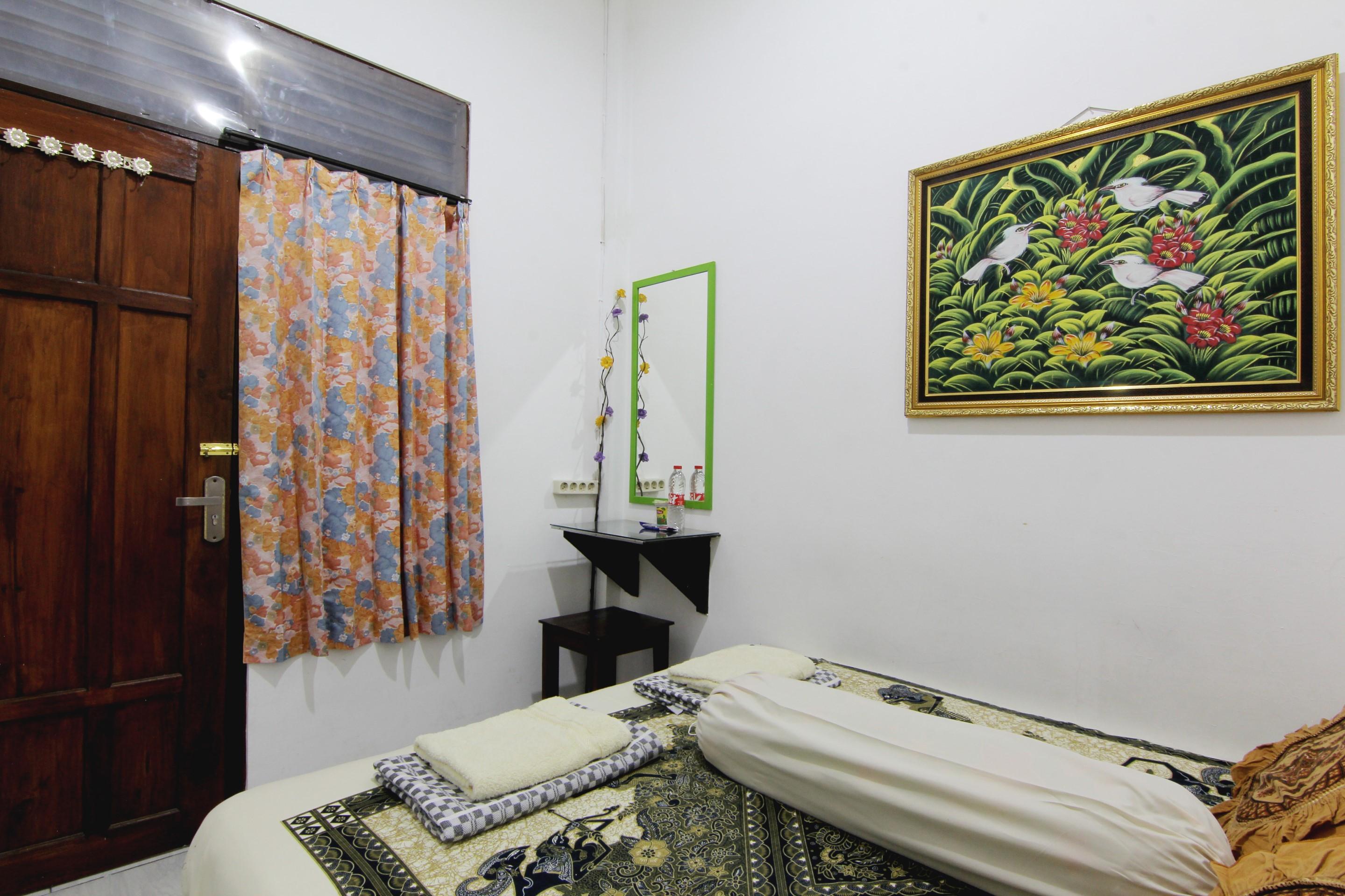 Tiga Dua Homestay Yogyakarta Bagian luar foto