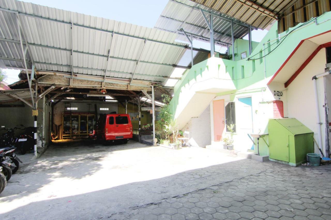 Tiga Dua Homestay Yogyakarta Bagian luar foto